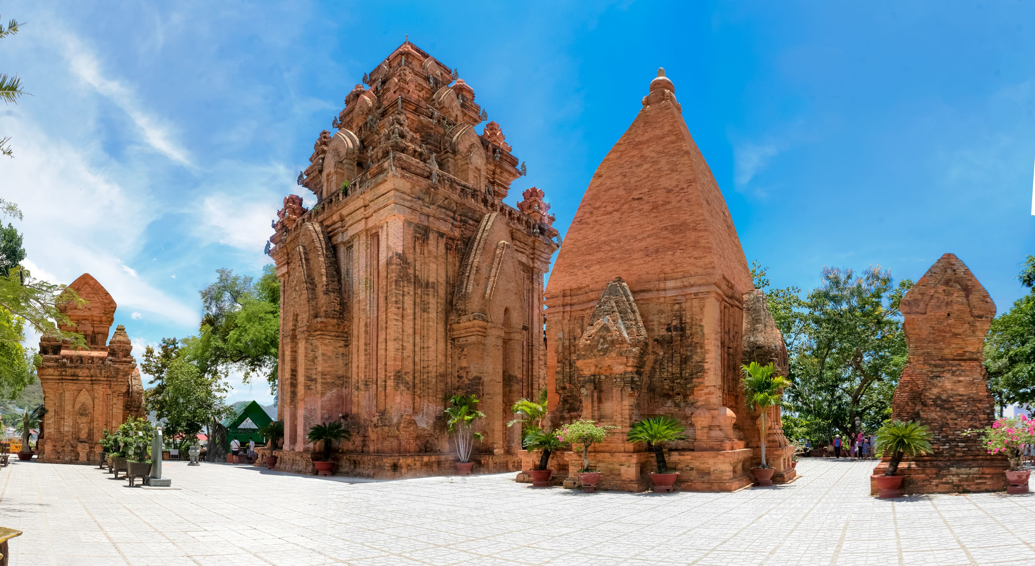Tháp Bà Ponagar
